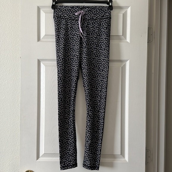 The Upside Butterfly Drawstring Leggings Size 8 - Picture 3 of 7